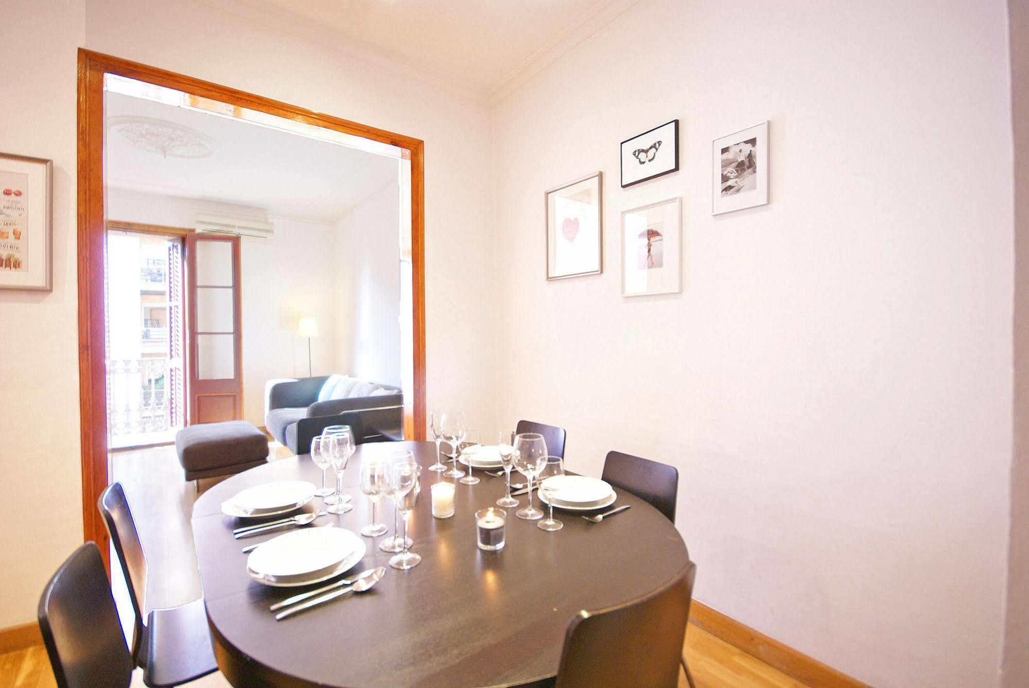 Appartement Flateli Aribau à Barcelone Extérieur photo