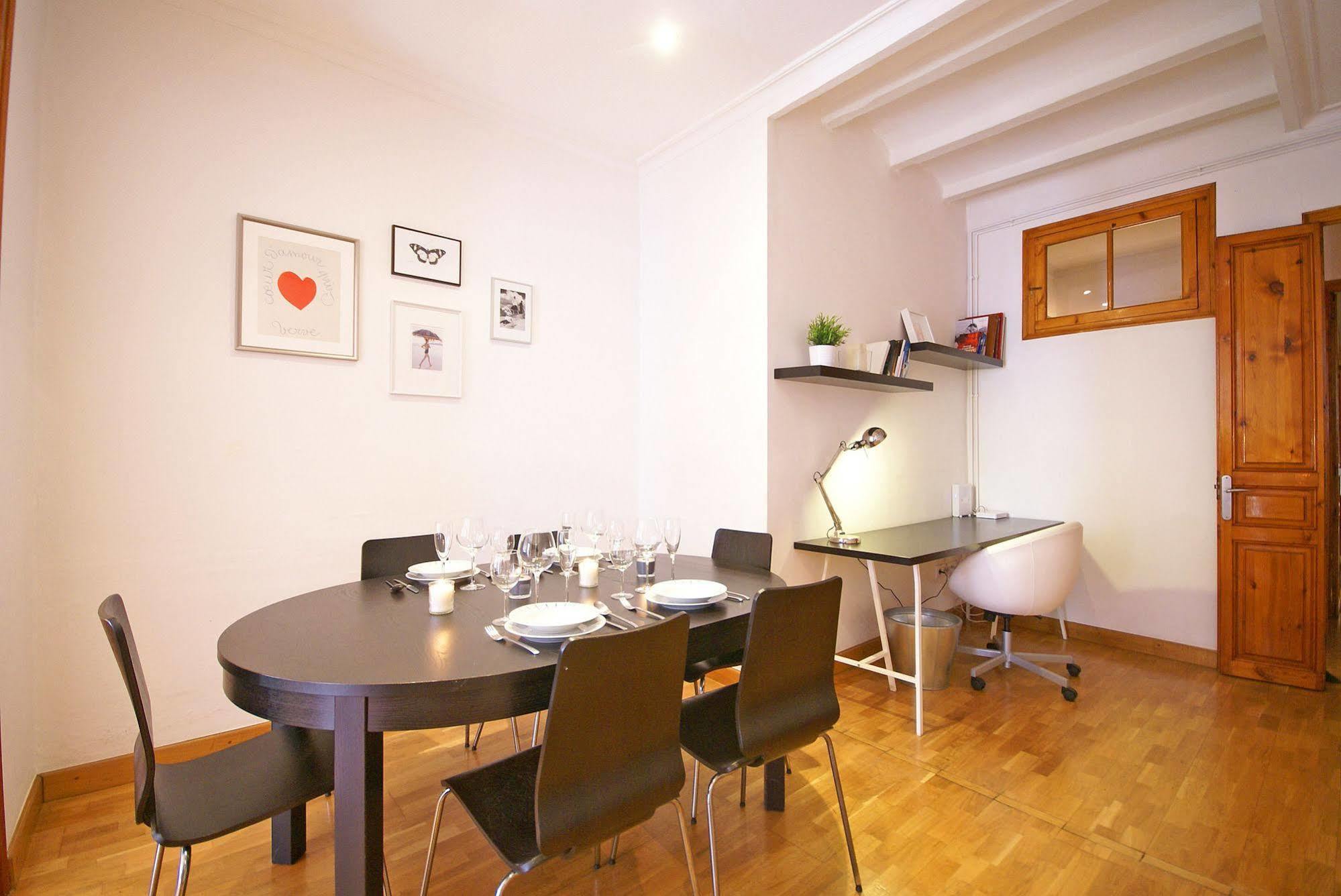 Appartement Flateli Aribau à Barcelone Extérieur photo