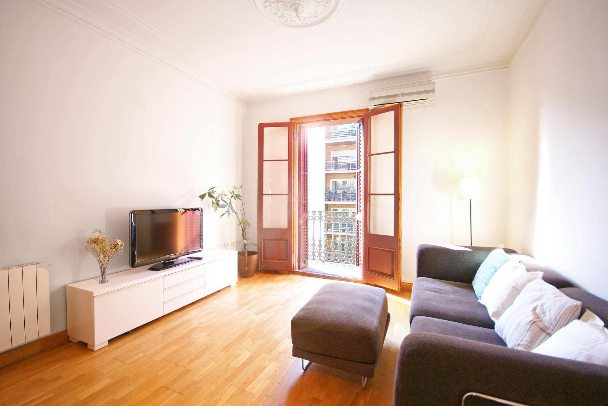 Appartement Flateli Aribau à Barcelone Extérieur photo